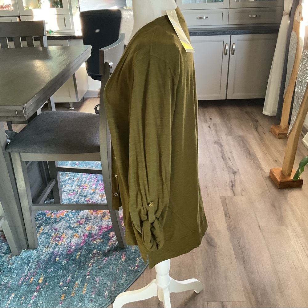 Jones New York Deep Olive Button-Down Shirt - Picture 3 of 7